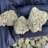 Crisp apple and creamy vanilla come together in this vibrant sativa-leaning cultivar. Candy Apple offers an aromatic blend of fruit and sweetness with a smooth, uplifting finish.