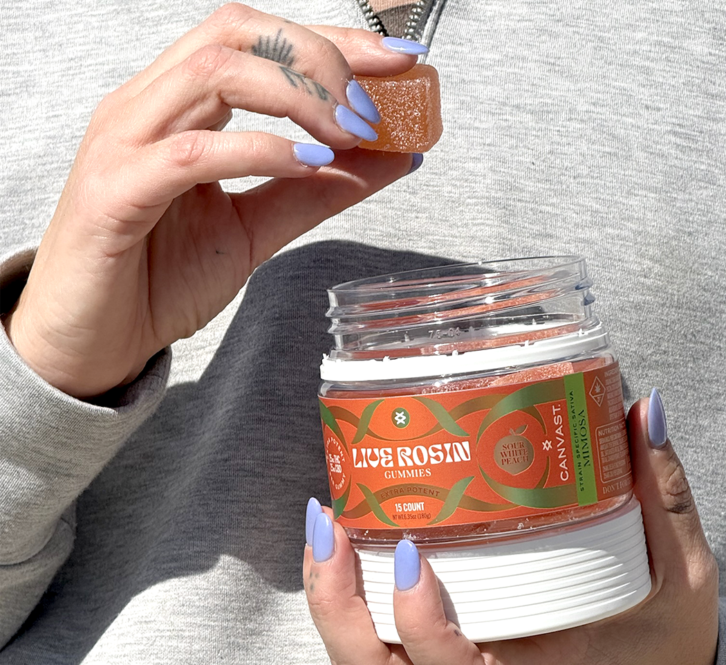 Canvast Shifters D9 Live Rosin Sour White Peach Gummies - Extra Potent with 50mg total cannabinoids per gummy - Key Features: Organic sugar, Balanced Cannabinoid Ratio, Real Live Rosin, Organic Fruit Flavors 